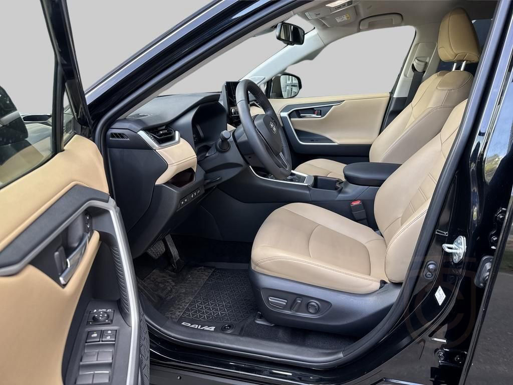 Toyota RAV4 2,5 Hybrid AWD-i E-CVT EXECUTIVE JBL