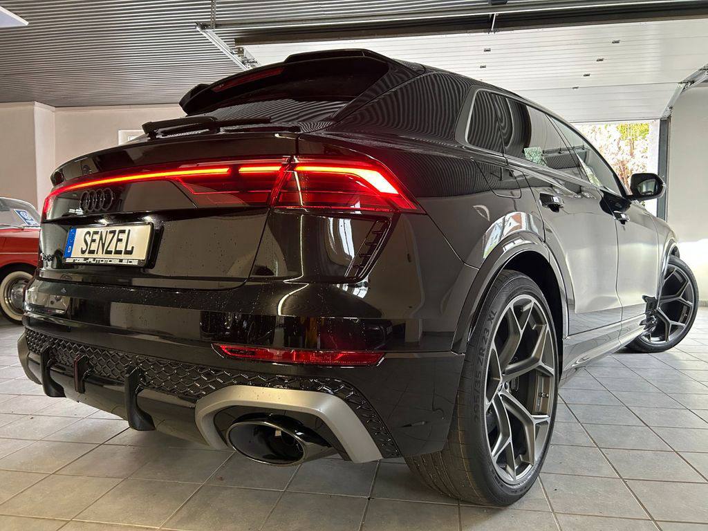 Audi RSQ8 RS Q8 PERFORMANCE Vmax PANO AHK SHZLÜFT
