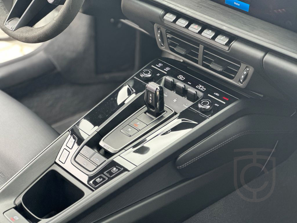 Porsche 992 GTS Cabrio/ T-Hybrid/BOSE/Matrix/Sitzklima