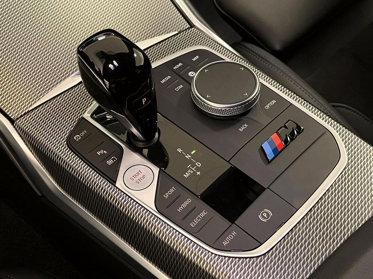 BMW 330e