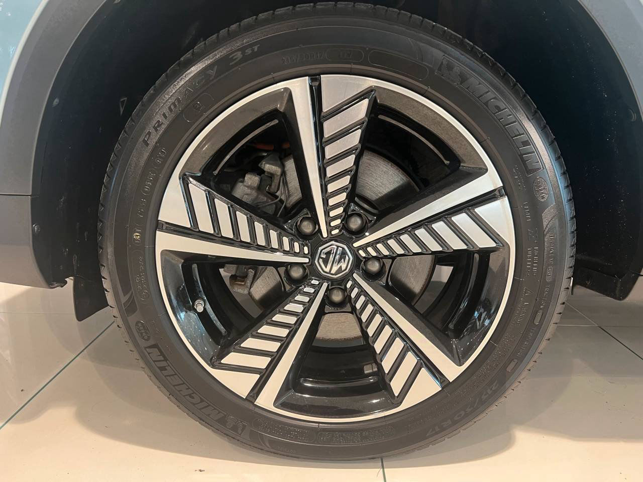MG ZS EV LHD