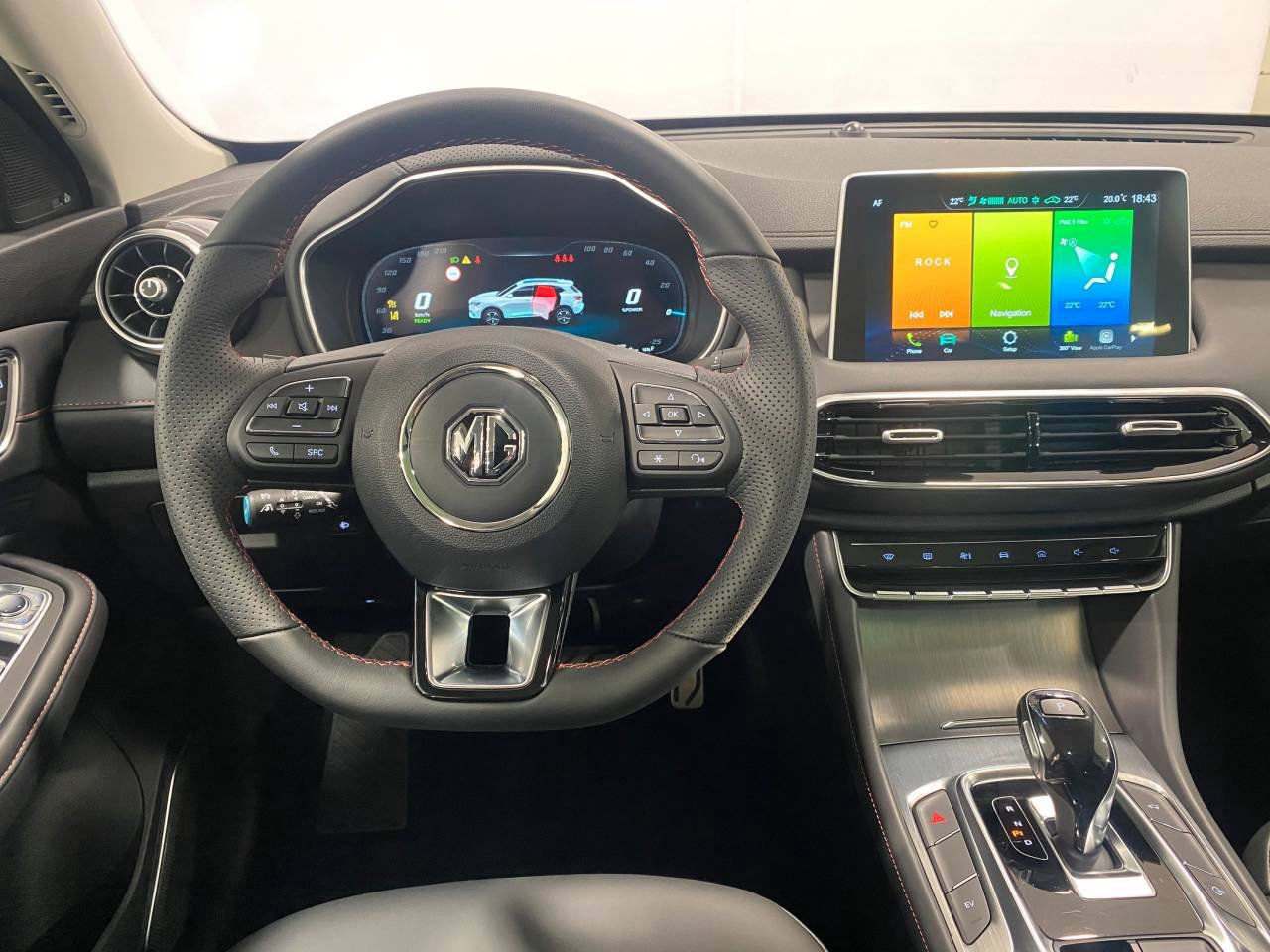 MG EHS LUXURY Plug in hybrid