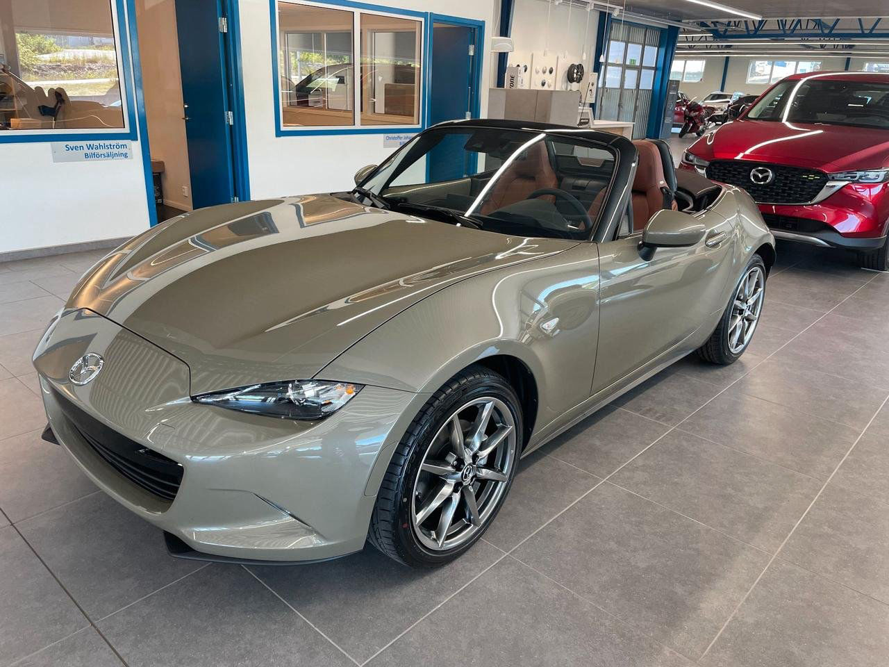 Mazda MX-5 Kazari
