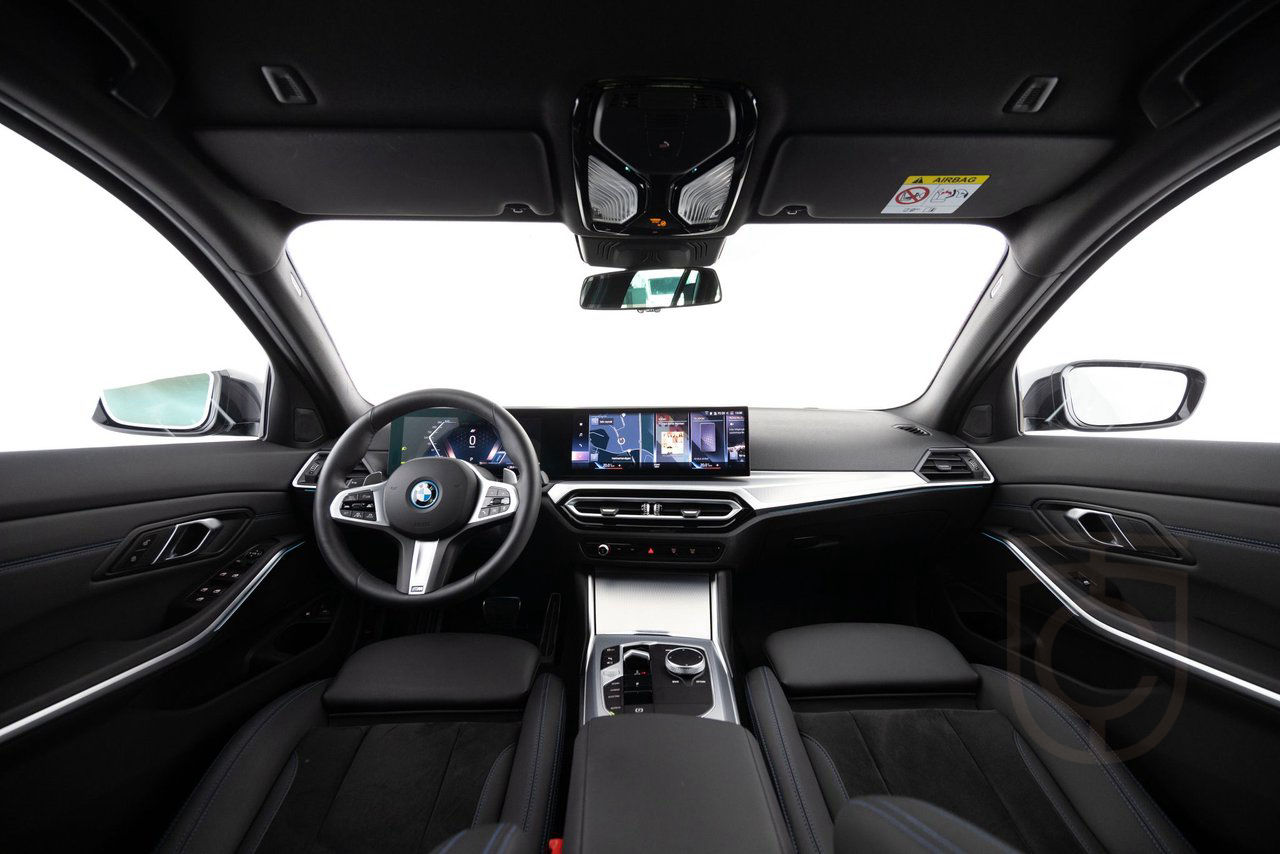 BMW 330e xDrive Touring M Sport