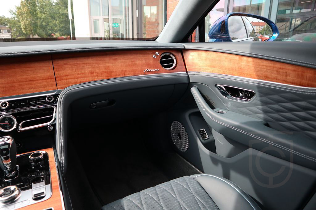 Bentley Flying Spur Azure Hybrid *NAIM*RSE*TV*