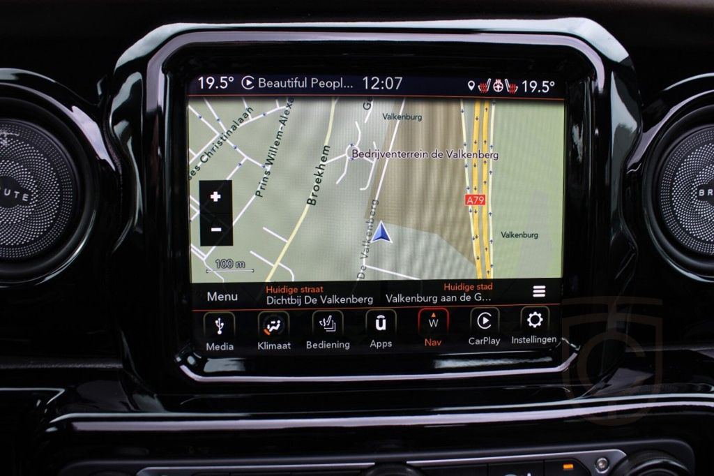 Jeep Wrangler BRUTE 4XE 380 PK SAHARA / Sky One Touch