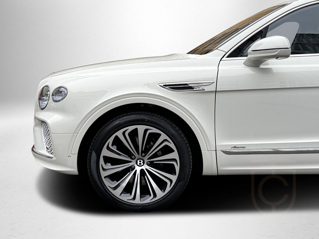 Bentley Bentayga V8 EWB Azure -NP: 356T€ -BENTLEY BERLIN