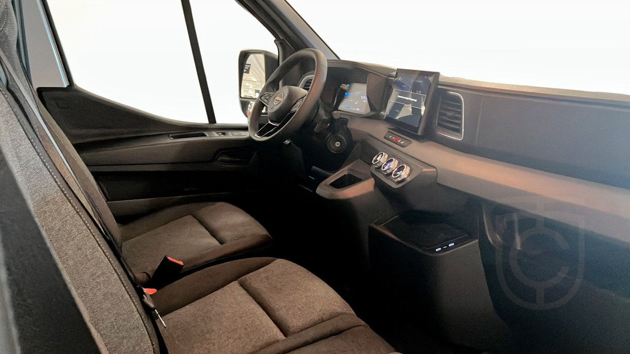 Nissan Interstar L2H2 N-Connecta