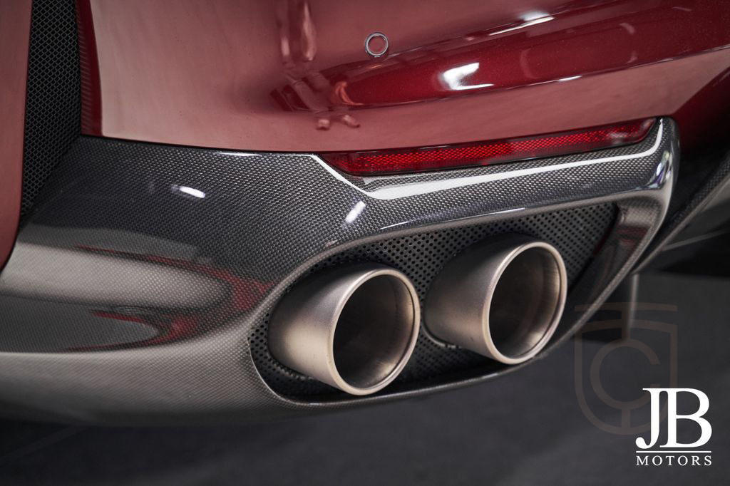 Ferrari 812 GTS Lift Full Carbon Passenger JBL 360° NEW
