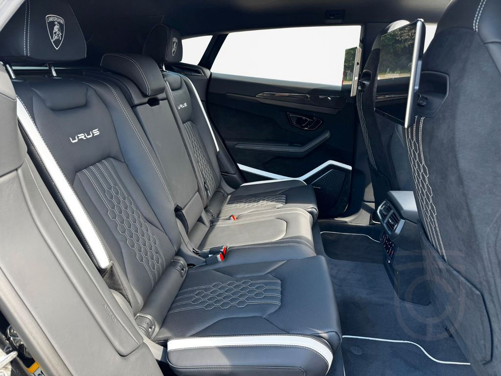 Lamborghini Urus 4.0 V8 Performante/PROD25/CARBONHOOD/TV/AKR