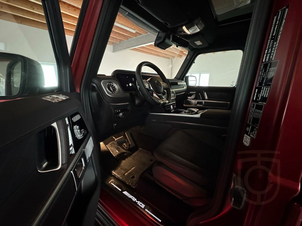 Mercedes-Benz G 63 4x4 Hoch2 Hyazinthrot Magno