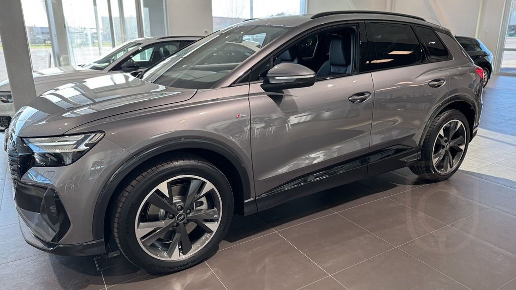 Audi Q4 e-tron 45 QUATTRO