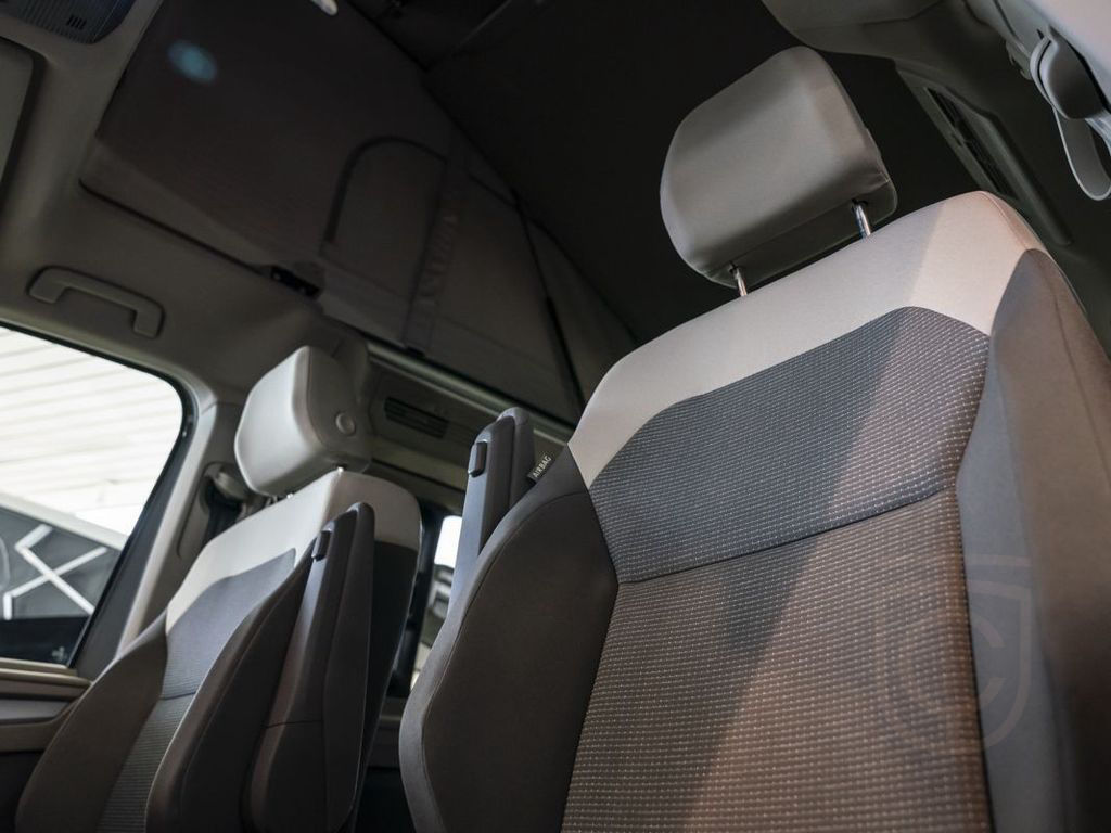 Volkswagen T7 California Beach 2.0 TDI DSG AHK 18" STHZ IQ