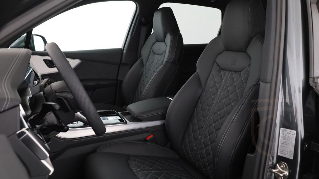 Audi SQ7 TFSI quattro