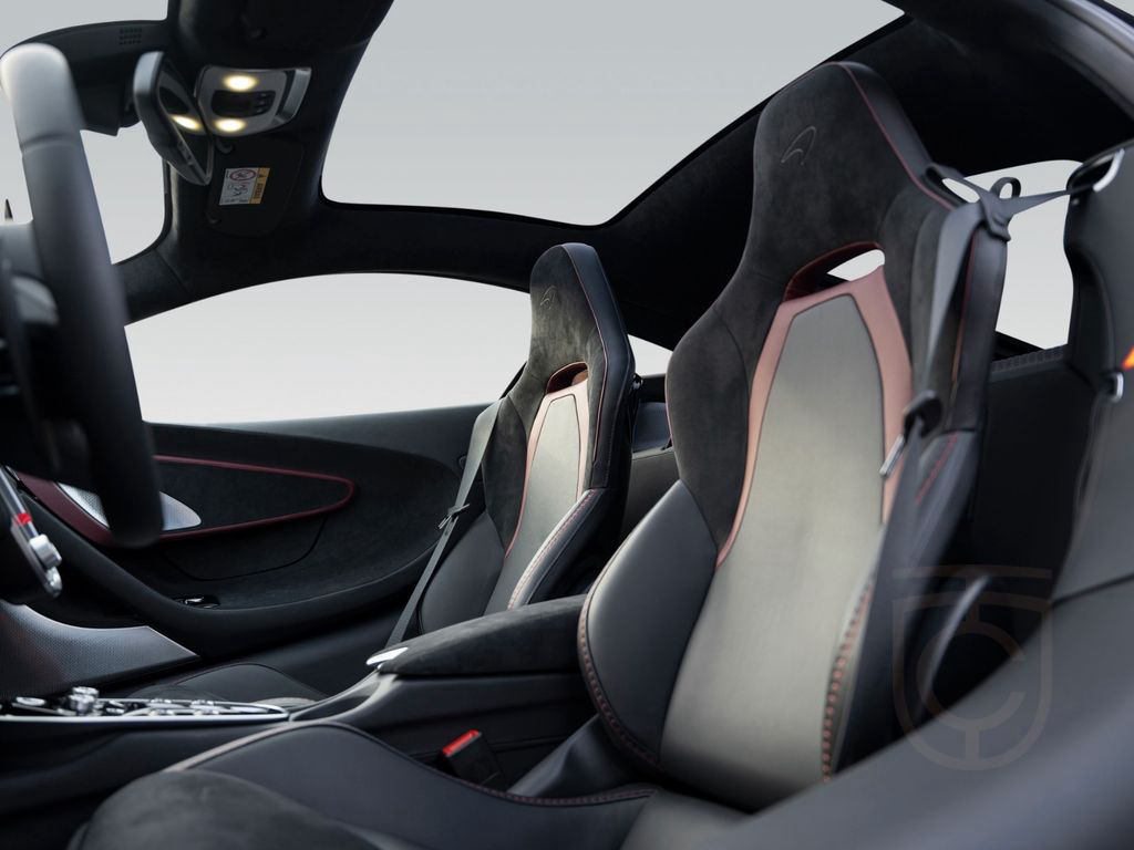 McLaren GT | Bowers & Wilkins | Sports Exhaust