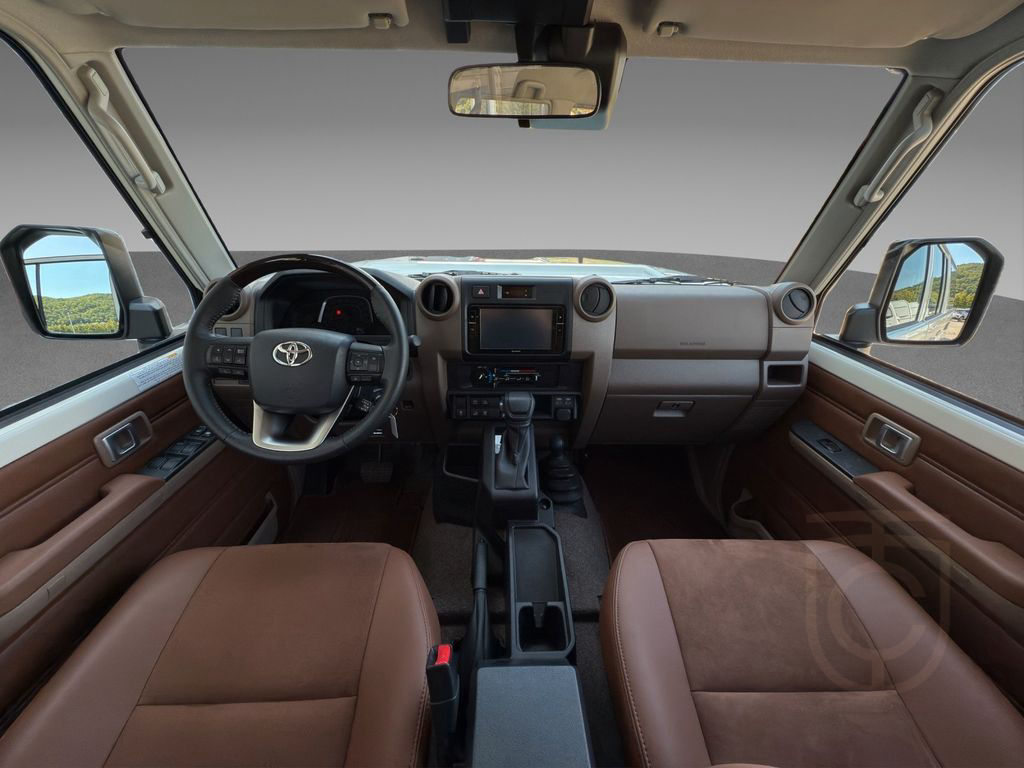 Toyota Land Cruiser GRJ76 AT Luxury + LED+ Safety Sense