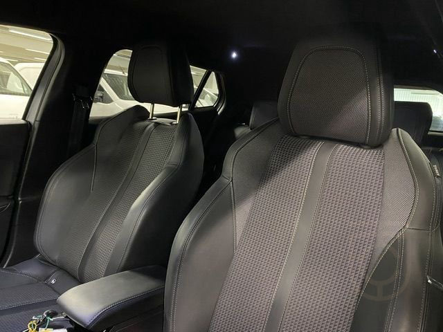 Peugeot 2008 GT 1.2 PureTech