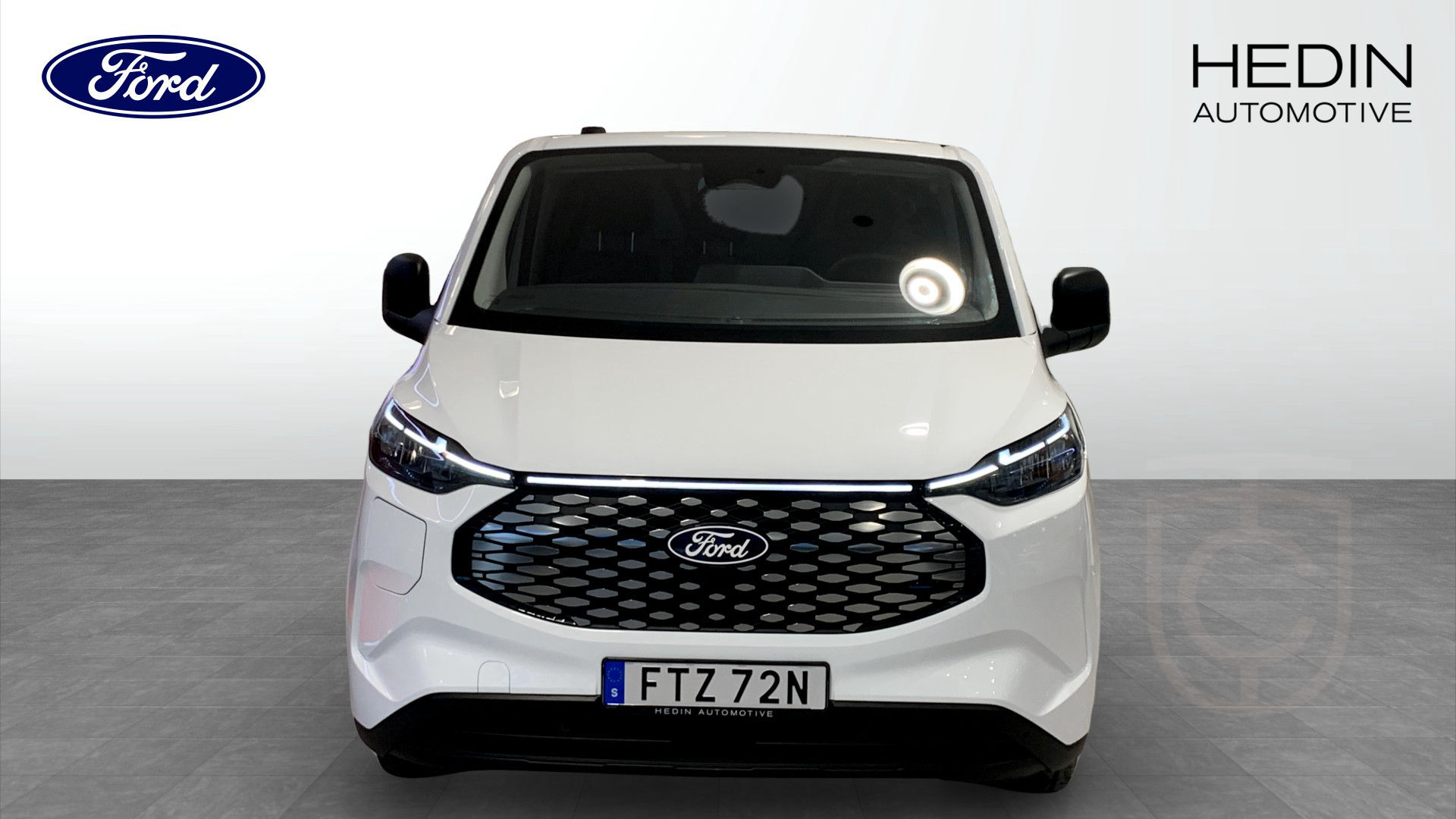 Ford E-Transit Custom 320