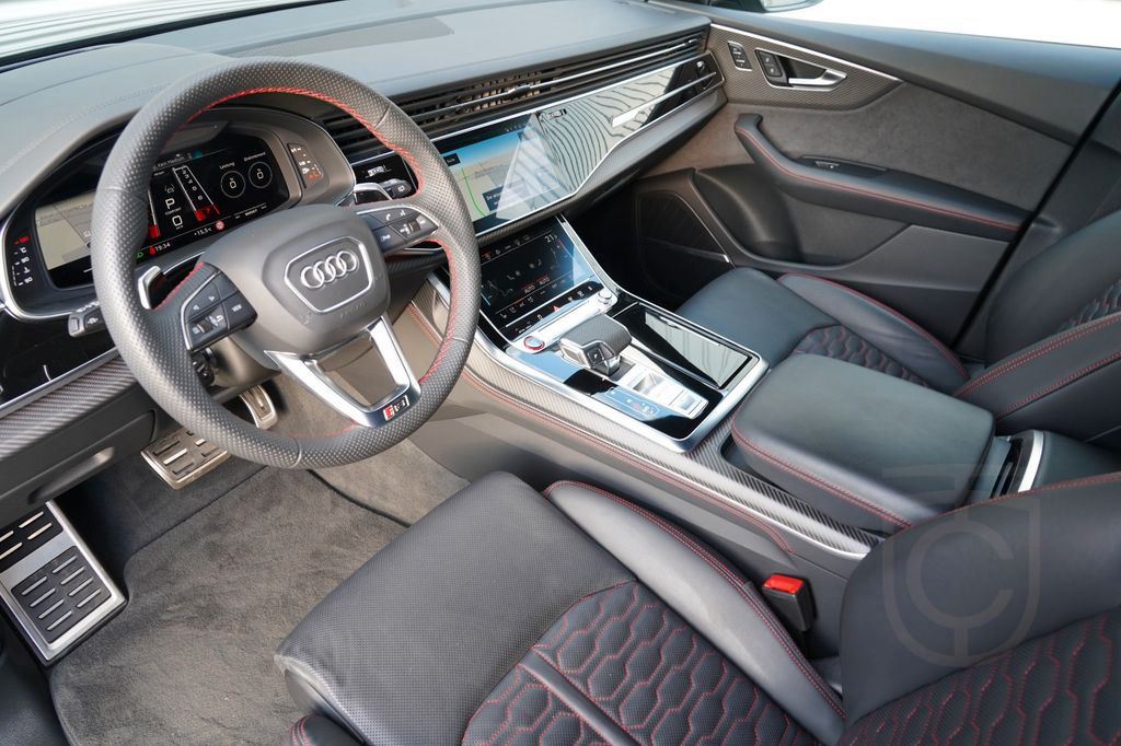 Audi RSQ8 4.0TFSI quattro INDIVIDUAL DYNAMIK+ PANO