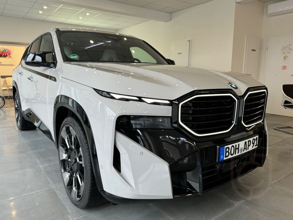 BMW XM Individual Kreide°Leder Merino B&W 23" DAProf