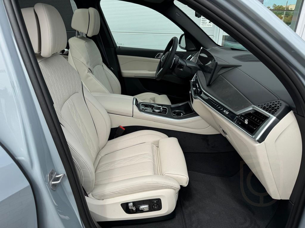 BMW X5 40d M SPORT PRO.SOFTCL.LUFTFEDER.AHK.PANO.360