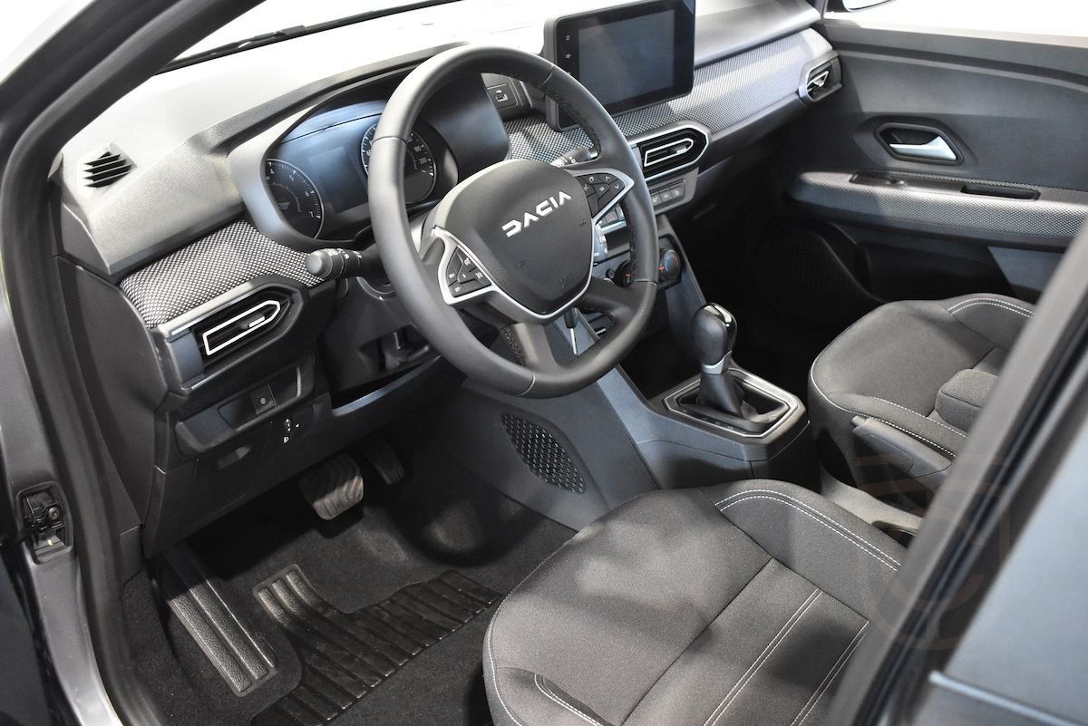 Dacia Jogger EXPRESSION HYBRID 140