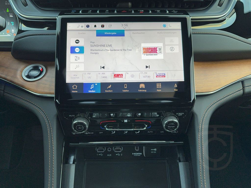 Jeep Grand Cherokee Summit Reserve Plug-In-Hybrid 4xe