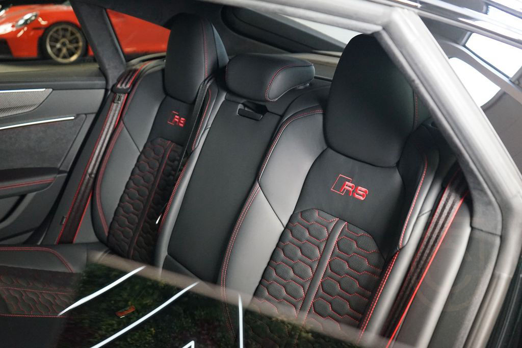 Audi RS7 PERFO*DRC*B&O*MATRIX*HUD*360*98.678€ NETTO