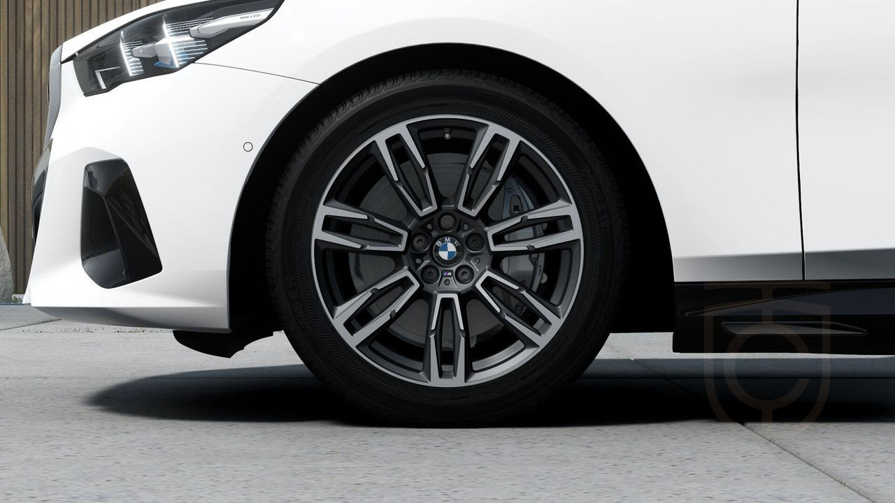 BMW i5 xDrive40 Touring M Sport Business Ed
