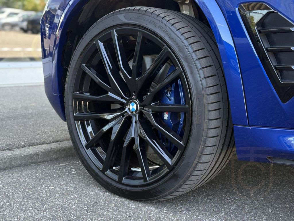 BMW X5 M60i IntAktLenk.HUD SurView Bow+Wil.Soft 22"