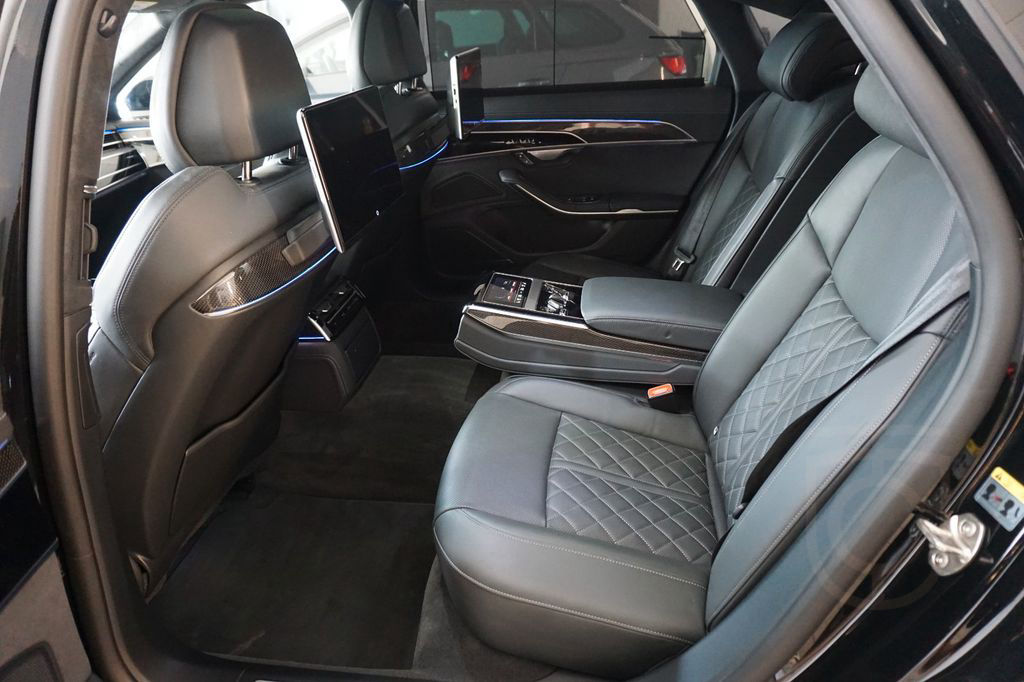Audi A8 L 60 TFSI e quattro Black Editon Exclusive TV