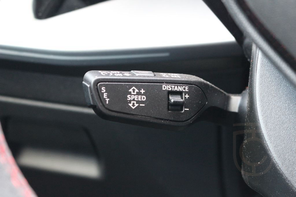 Audi RS3 Sportback/Pano/Matrix/Sportabg/Sonos/Schale