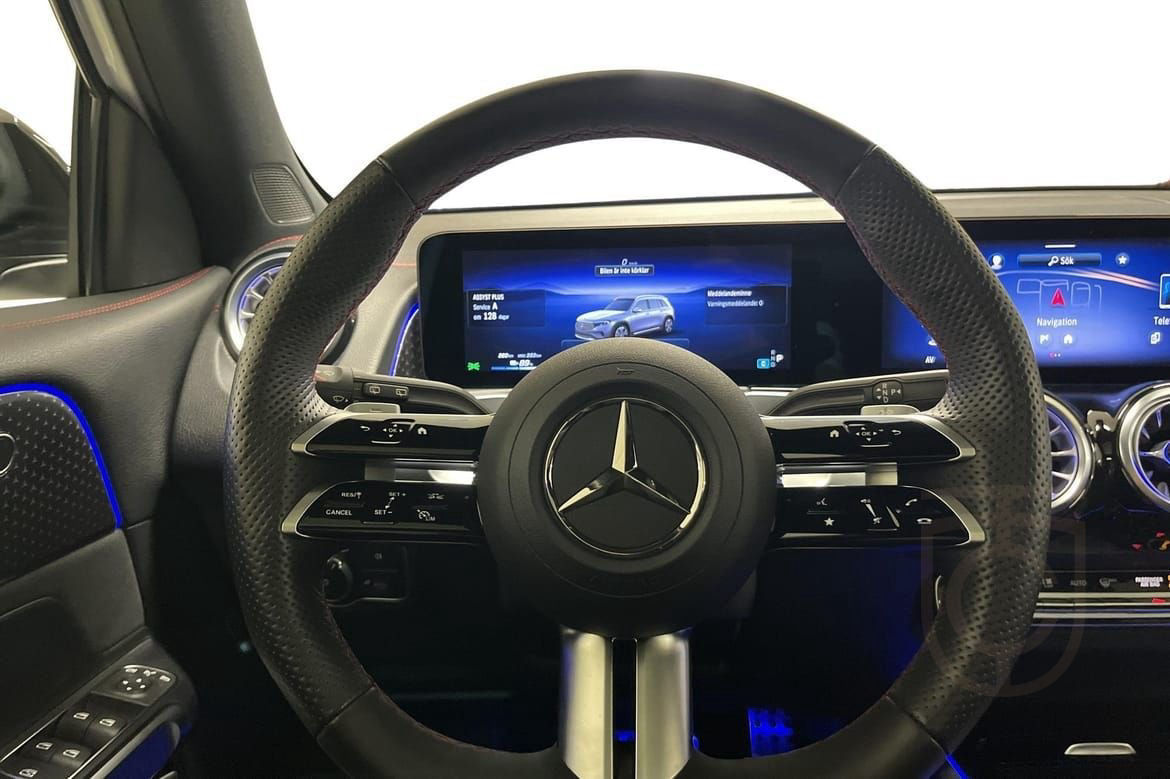 Mercedes-Benz EQB 300 4MATIC AMG-paket