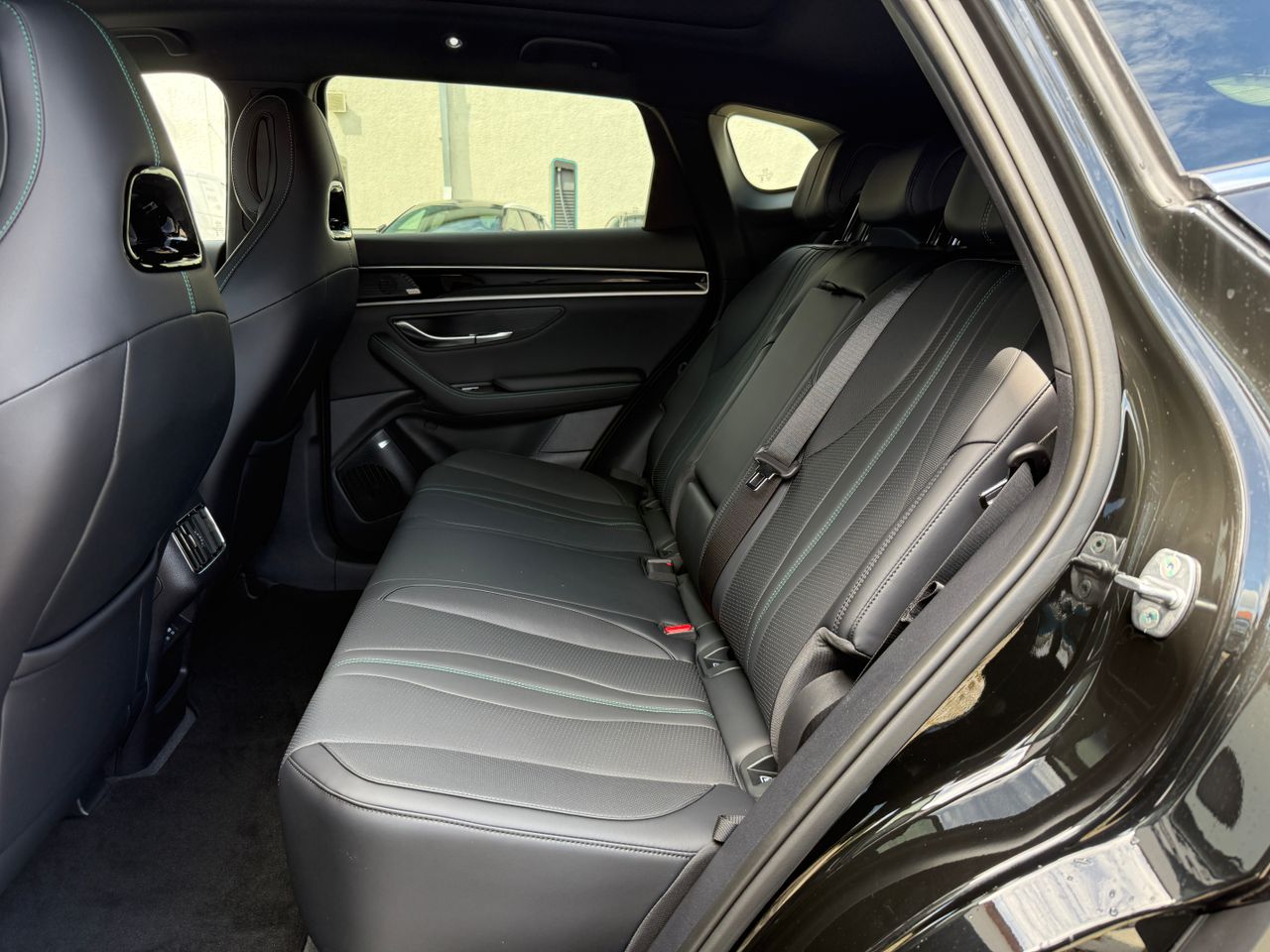 BYD Seal U DM-i Design/MY2025/Panorama/HUD/V2L