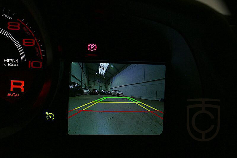 Ferrari F8 Spider Carbon Liftsystem BeifahrerDisplay