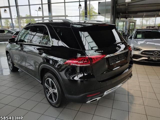 Mercedes-Benz GLE 300 d 4M Multibeam Panorama. Ambiente. AHK.
