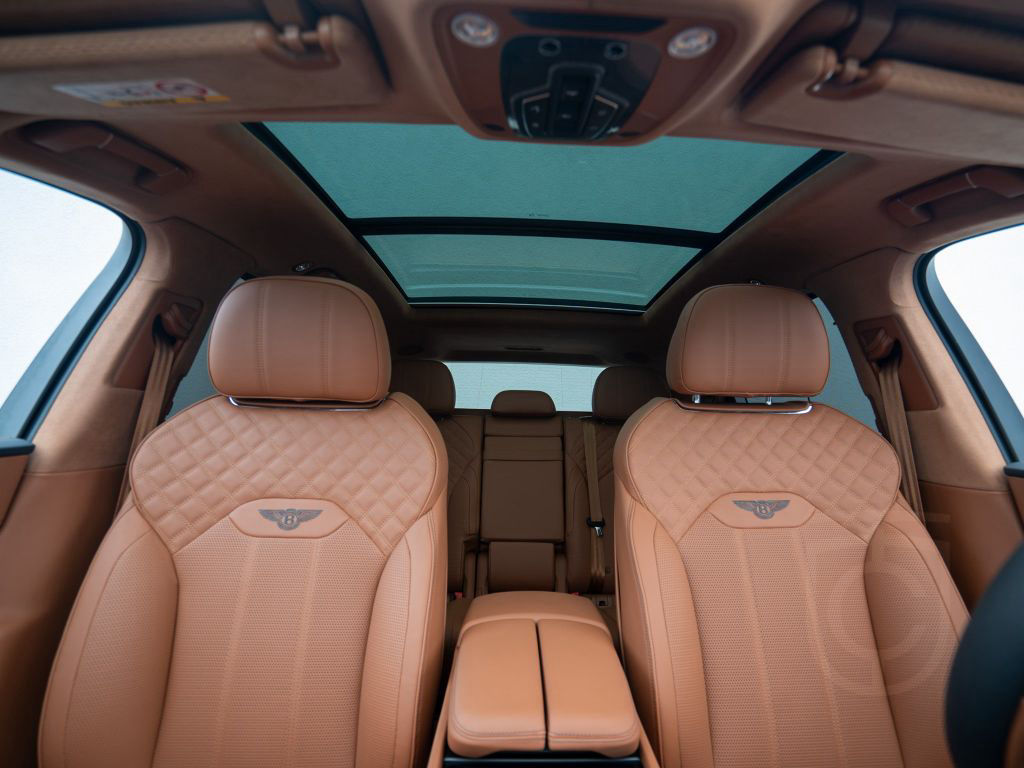 Bentley Bentayga Azure V8