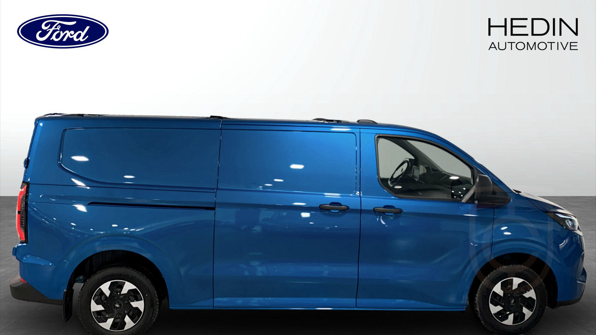 Ford E-Transit Custom 320