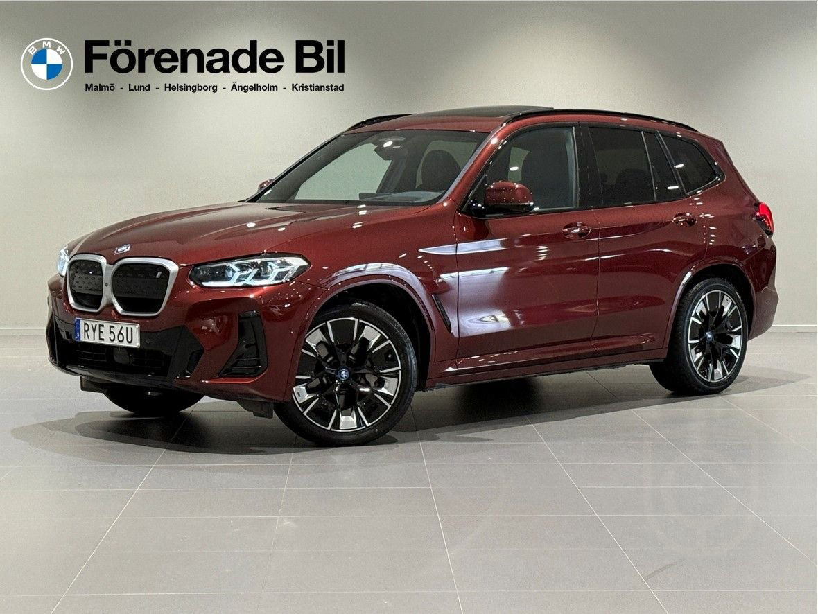 BMW iX3 Charged Plus