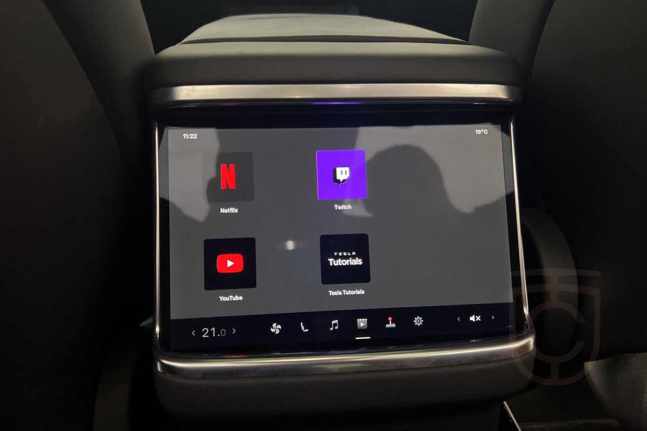 Tesla Model X Plaid