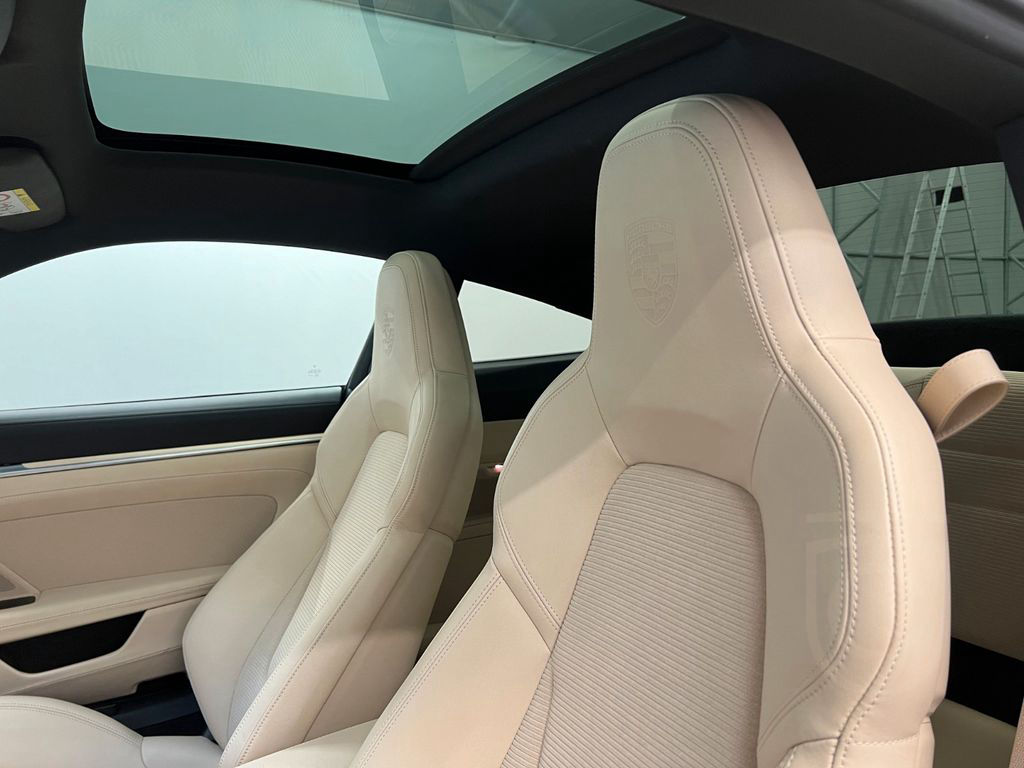 Porsche 911 Carrera 4S