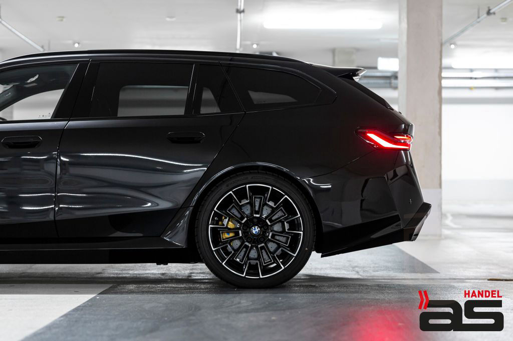 BMW M5 touring Ultimate|Keramik|Carbon|Pano|B&O|21"