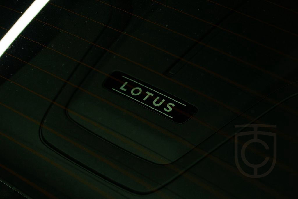 Lotus Emira I4 AUT