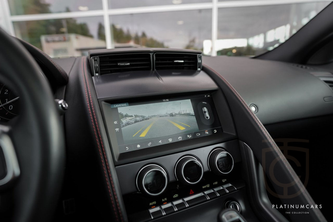 Jaguar F-Type R Quickshift