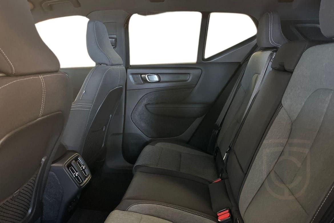 Volvo XC40 B4 FWD Bensin Plus Dark