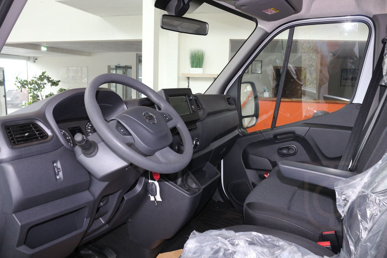 Nissan Interstar