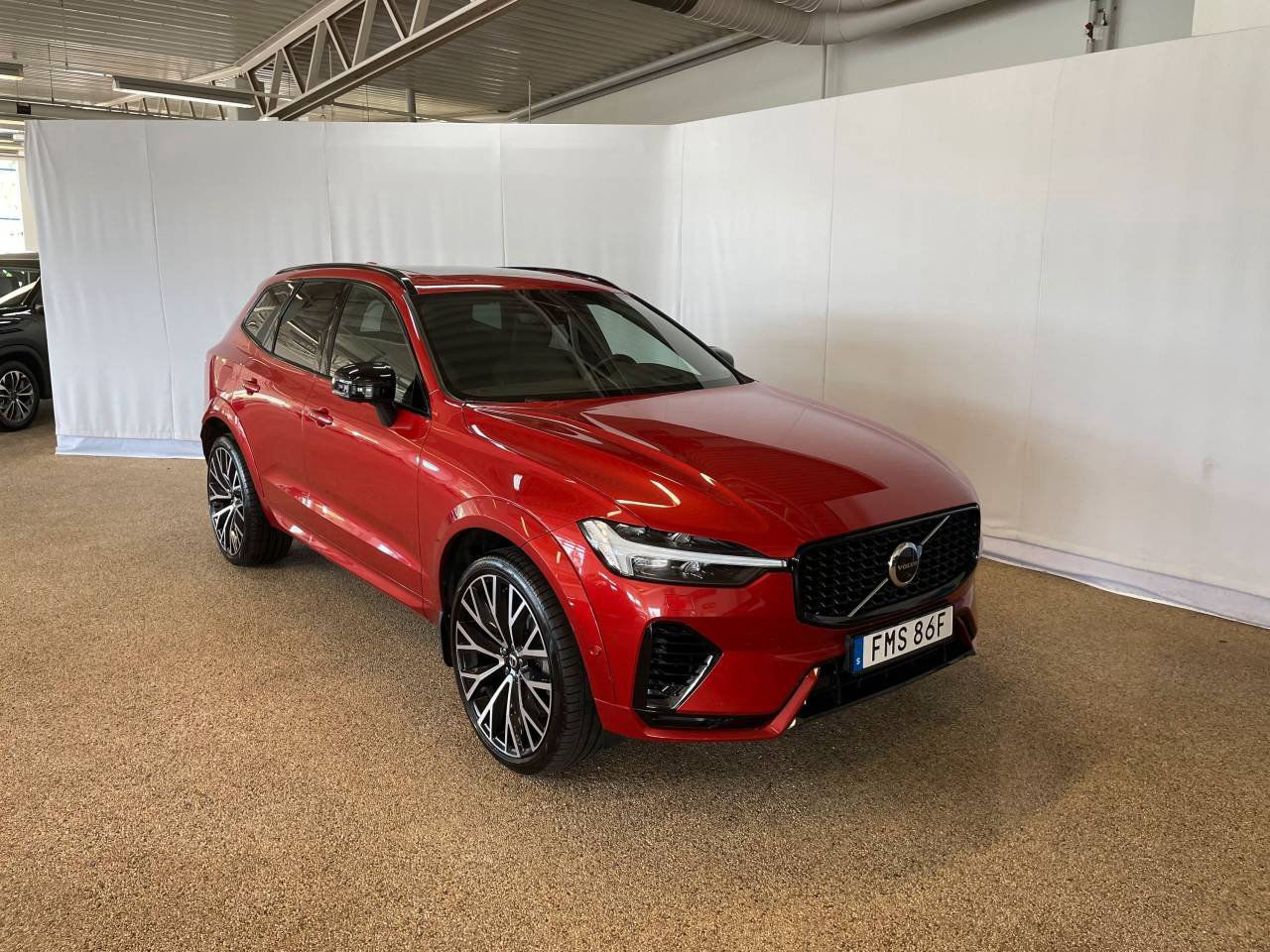 Volvo XC60 T6 AWD Recharge R-Design