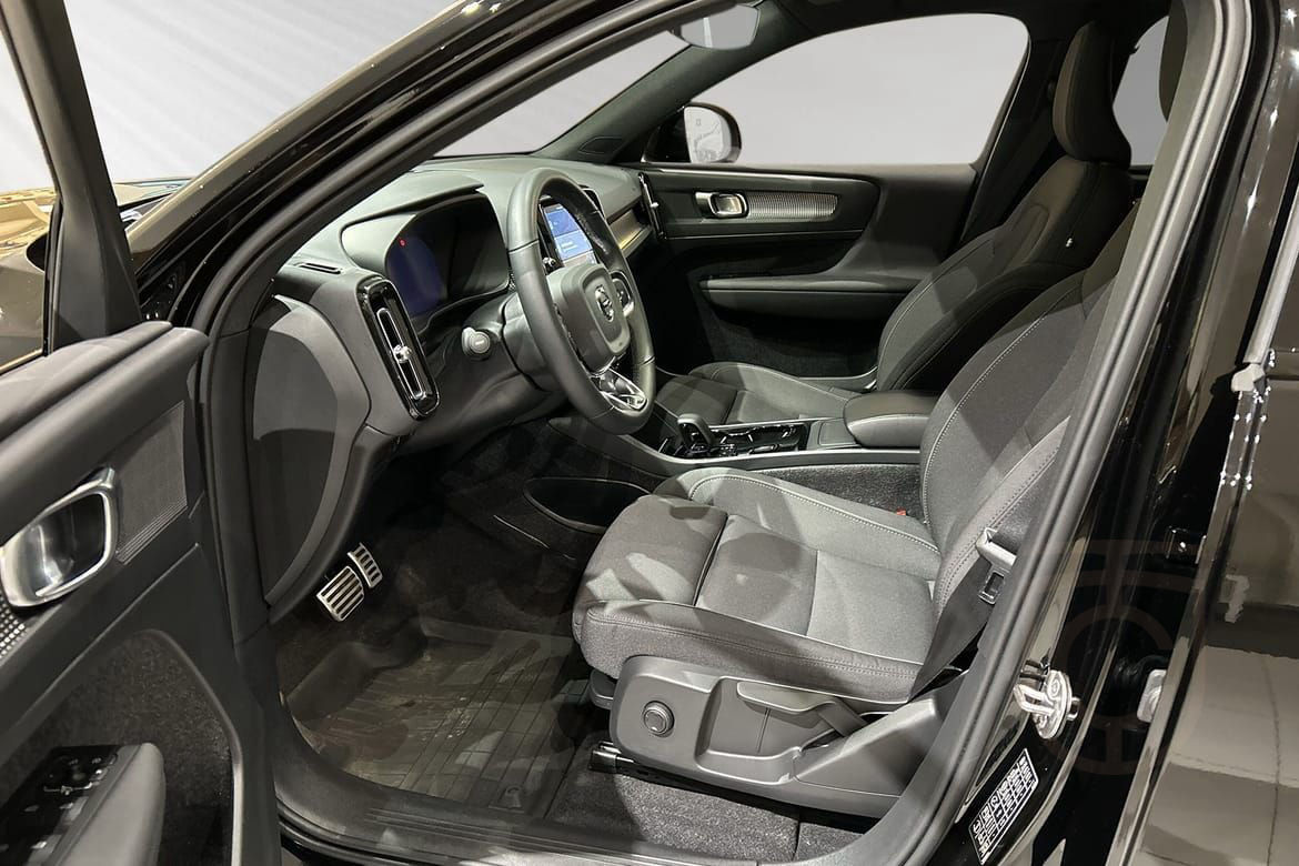 Volvo XC40 P6 Recharge Core