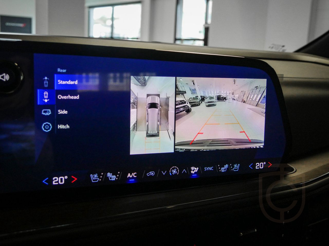 Chevrolet Suburban High Country DELUXE V8