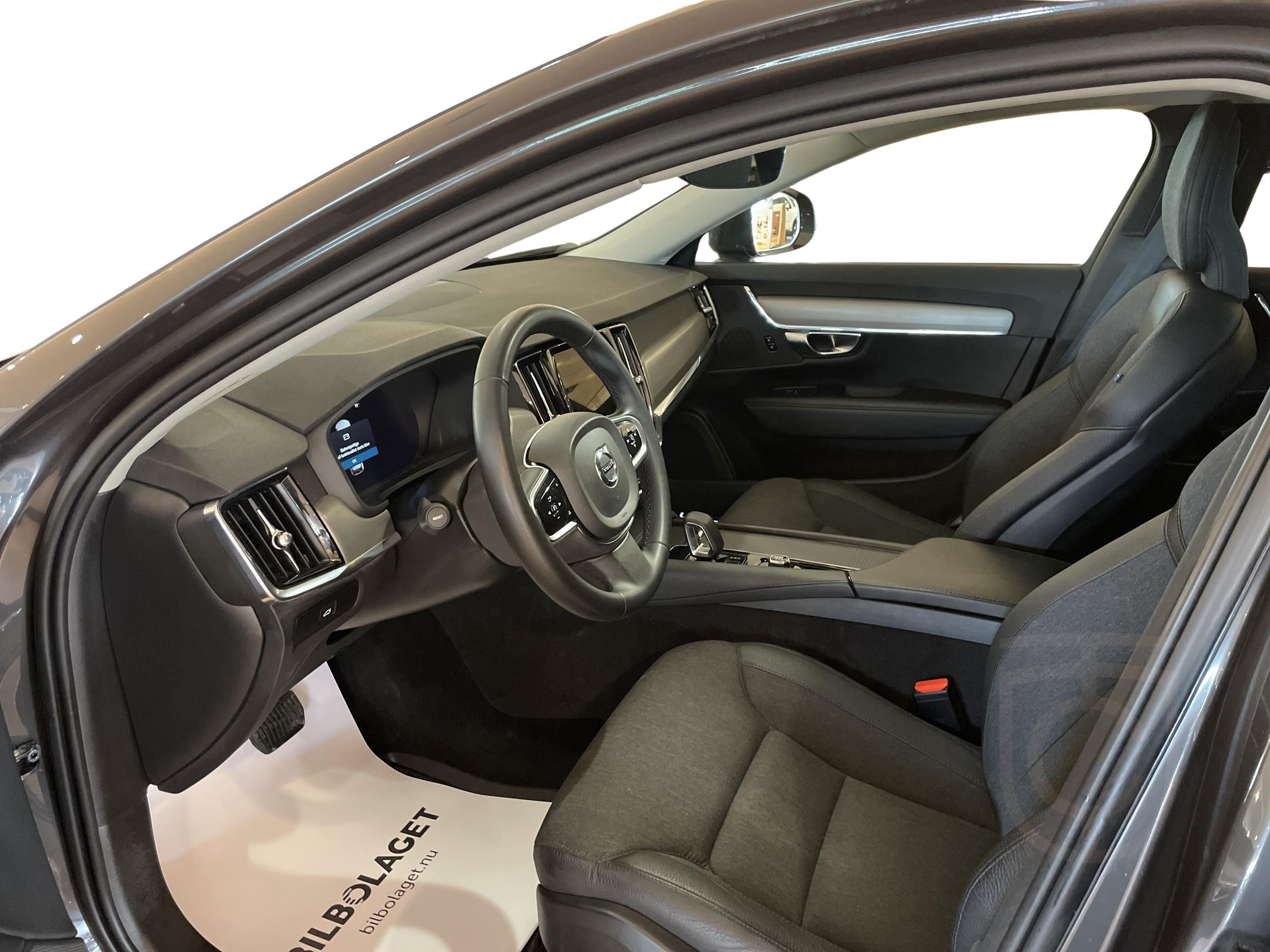 Volvo V90 Cross Country